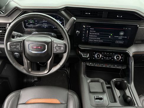 Used 2024 GMC Sierra 2500 AT4 w/ Technology Package AWD/4WD image 15