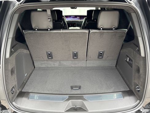 New 2026 Cadillac Escalade Platinum Sport AWD/4WD image 11