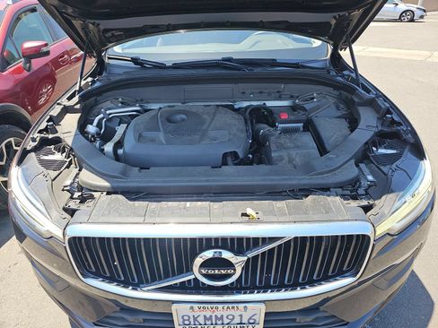 Used 2019 Volvo XC60 T5 Momentum w/ Premium Package AWD/4WD image 8