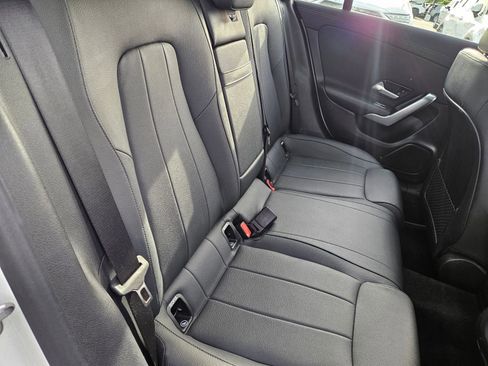 Used 2025 Mercedes-Benz CLA 250 image 28