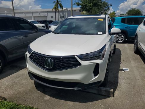 Used 2025 Acura RDX SH-AWD image 3
