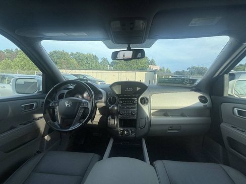 Used 2013 Honda Pilot Touring image 12