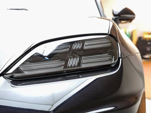 Used 2025 Porsche Macan Turbo Electric image 11