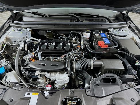 Used 2025 Honda Accord SE image 31