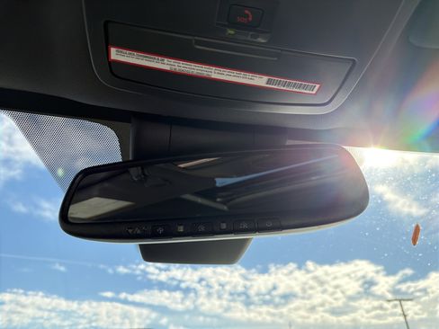 Used 2023 Toyota Sienna XSE image 27