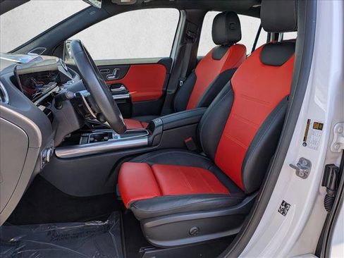 Used 2024 Mercedes-Benz GLA 35 AMG 4MATIC image 16