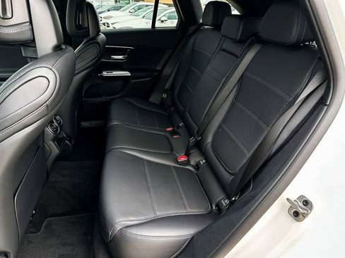 Certified 2025 Mercedes-Benz GLC 300 4MATIC image 20