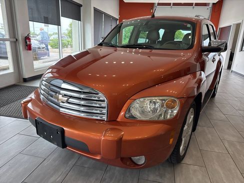 Used 2006 Chevrolet HHR LT w/ Preferred Equipment Group FWD image 6