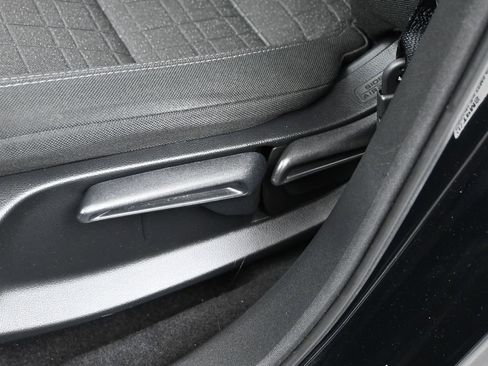 Certified 2024 Honda HR-V LX image 24