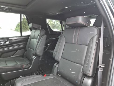 Used 2021 Chevrolet Tahoe RST w/ Luxury Package image 30