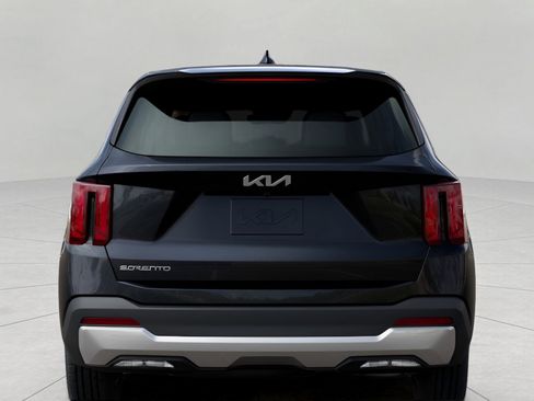 New 2026 Kia Sorento LX image 13