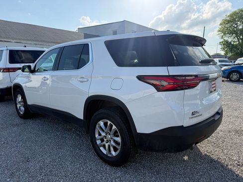 Used 2022 Chevrolet Traverse LS FWD image 18