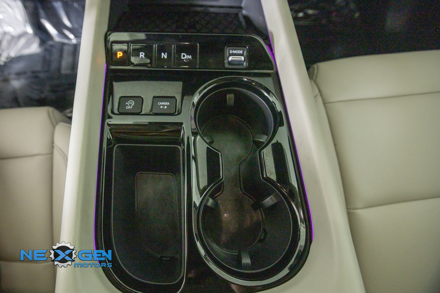 Used 2025 Nissan Murano SL AWD/4WD image 25