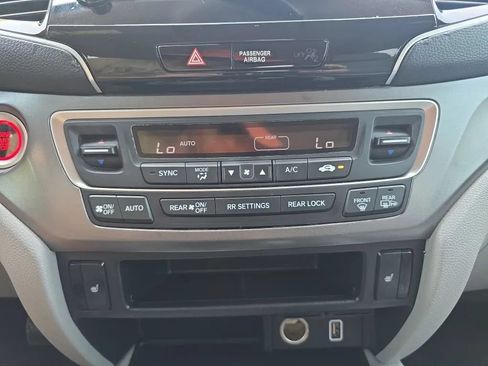 Used 2019 Honda Pilot EX-L image 34