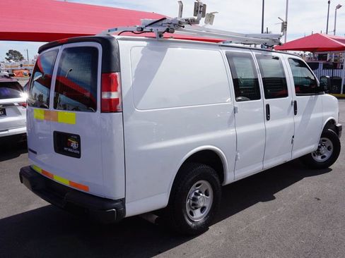 Used 2018 Chevrolet Express 2500 w/ Driver Convenience Package image 6