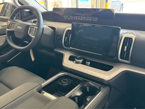 New 2026 Ford Expedition Max Active image 14