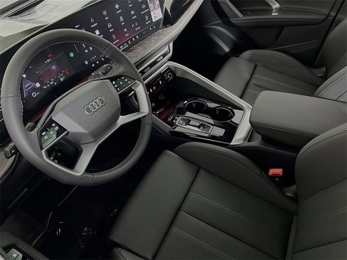 New 2025 Audi Q5 Premium Plus image 23