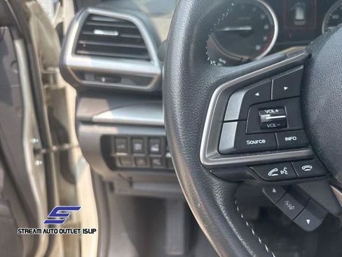 Used 2022 Subaru Forester Premium image 31