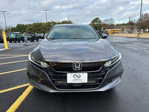 Used 2020 Honda Accord Sport image 2