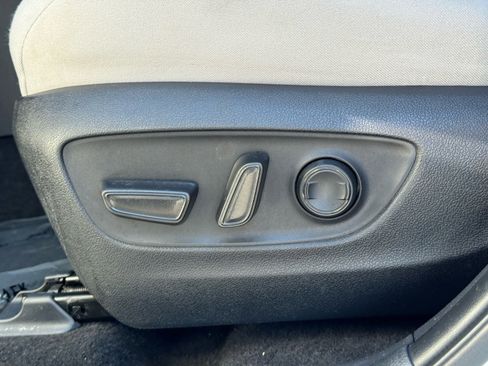 Used 2023 Toyota RAV4 XLE image 19