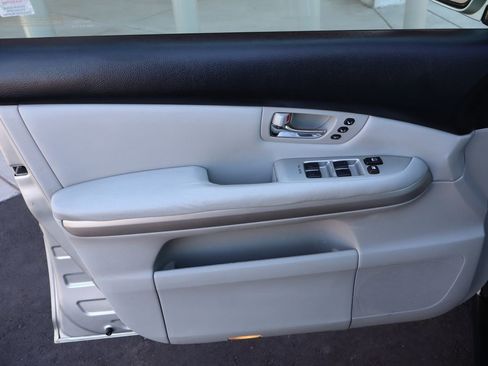 Used 2006 Lexus RX 400h image 25