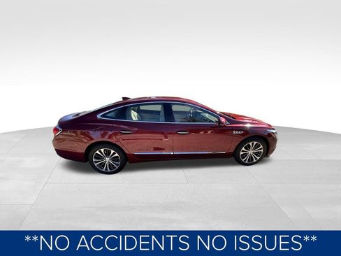 Used 2017 Buick LaCrosse Preferred image 3