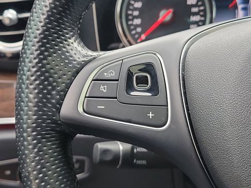 Used 2017 Mercedes-Benz E 300 E 300 image 37
