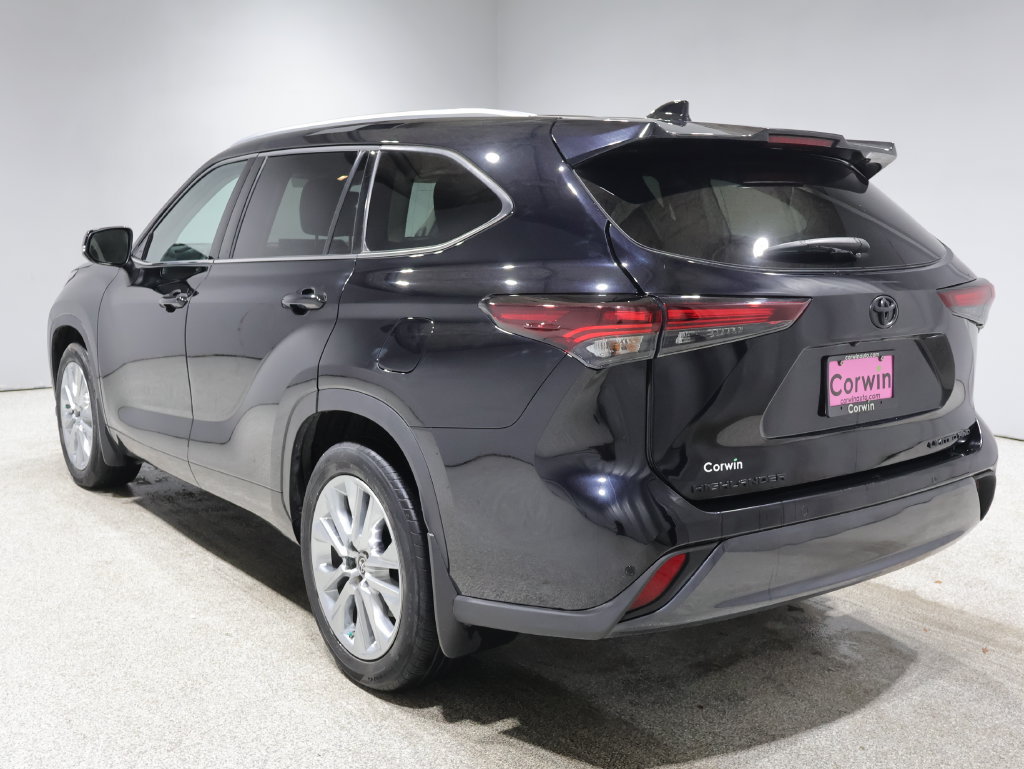 Used 2024 Toyota Highlander Limited AWD/4WD image 5