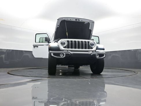 Used 2024 Jeep Wrangler Unlimited Sahara w/ Technology Group AWD/4WD image 61