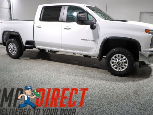 Used 2022 Chevrolet Silverado 2500 LT AWD/4WD image 6