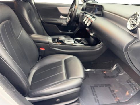 Used 2020 Mercedes-Benz A 220 image 41
