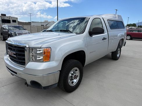 Used 2010 GMC Sierra 2500 SLE AWD/4WD image 8