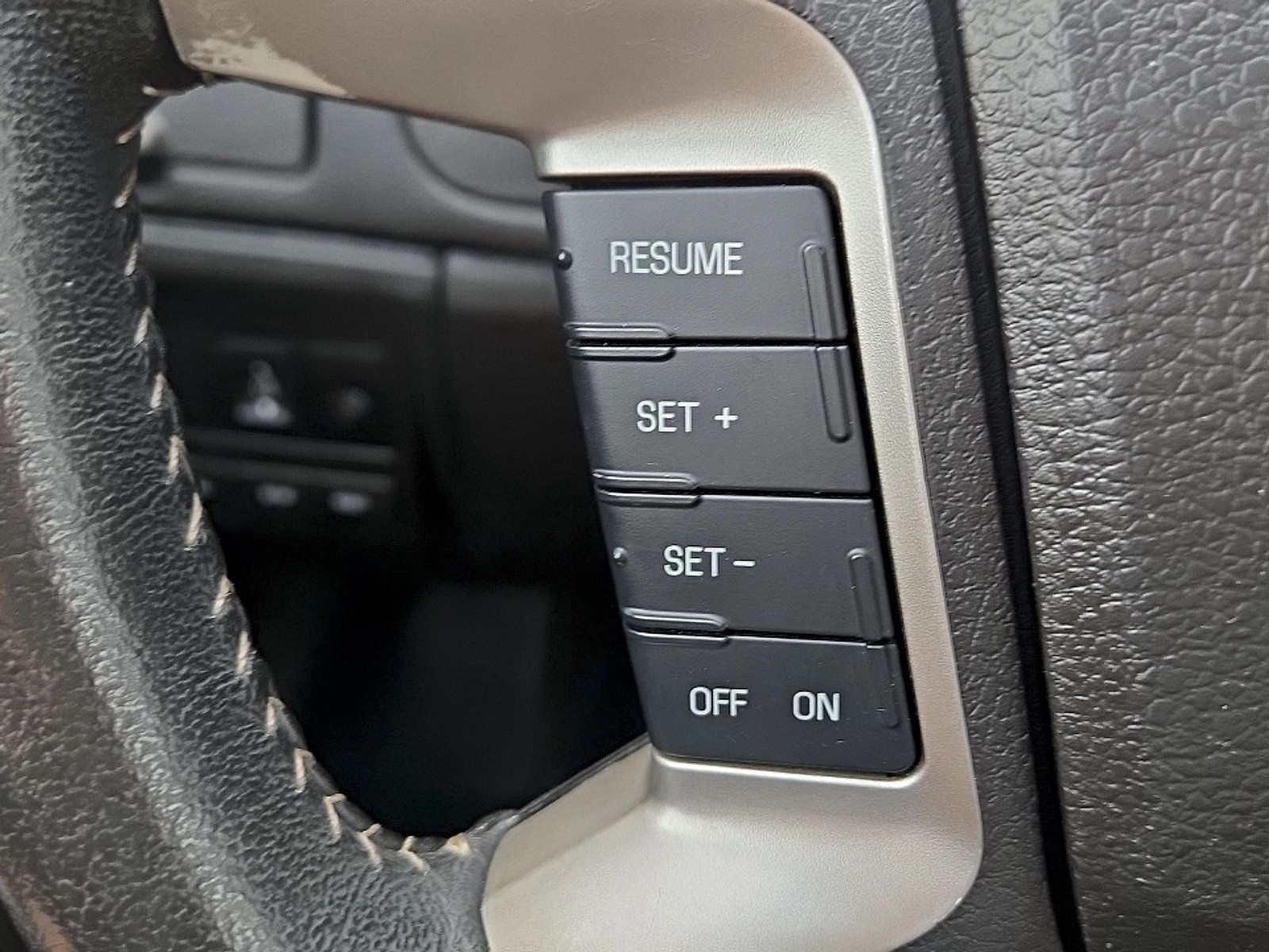Used 2010 Ford Fusion Sport FWD image 13