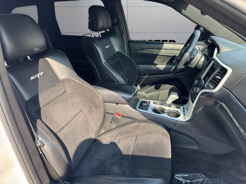Used 2018 Jeep Grand Cherokee SRT w/ Trailer Tow Group IV AWD/4WD image 17