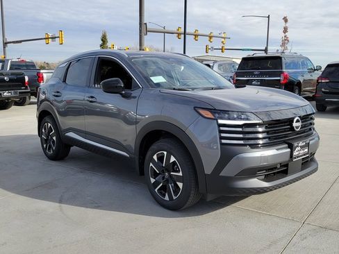 New 2026 Nissan Kicks SV w/ SV Premium Package image 4