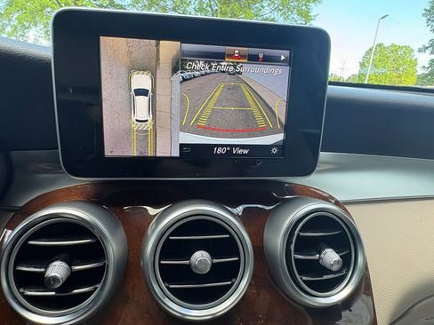 Used 2018 Mercedes-Benz GLC 300 4MATIC image 39