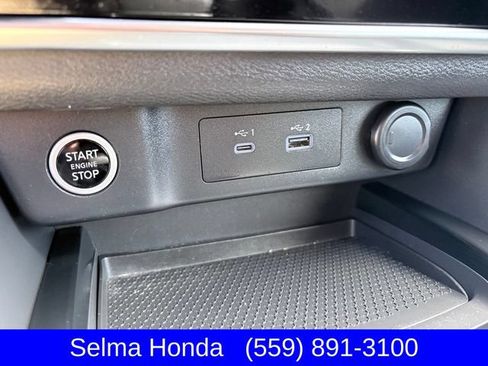 Used 2023 Nissan Rogue S FWD image 18