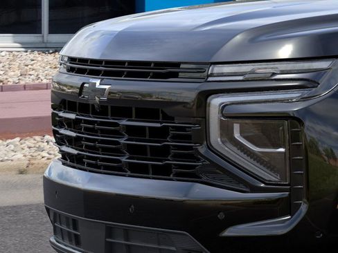 New 2026 Chevrolet Suburban RST image 18