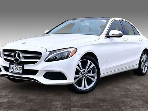 Used 2018 Mercedes-Benz C 300 4MATIC Sedan image 2