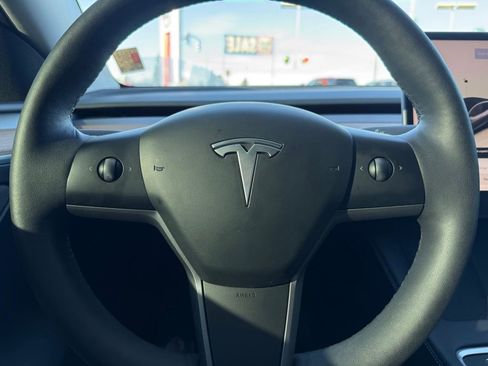 Used 2023 Tesla Model Y Long Range image 23