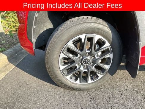 Used 2024 Toyota Tundra Limited AWD/4WD image 2