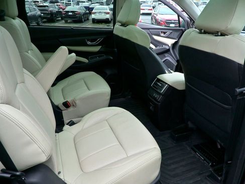 Certified 2022 Subaru Ascent Limited w/ Technology Package image 25