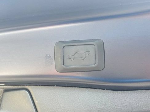 Used 2024 Toyota RAV4 XLE Premium AWD/4WD image 19