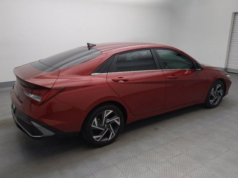 Used 2025 Hyundai Elantra SEL FWD image 10