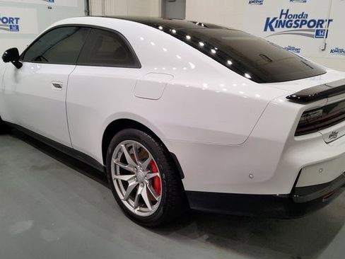 Used 2024 Dodge Charger R/T Scat Pack w/ Plus Group image 5