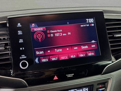 Used 2023 Honda Ridgeline Sport image 15