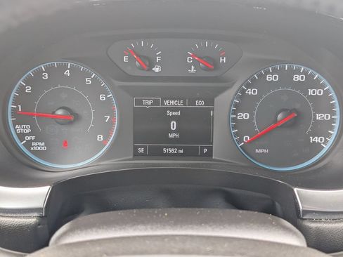 Used 2021 Chevrolet Traverse LT FWD image 19