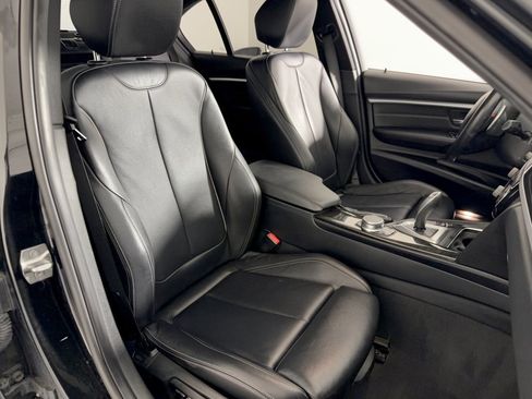 Used 2018 BMW 330e w/ Premium Package RWD image 29