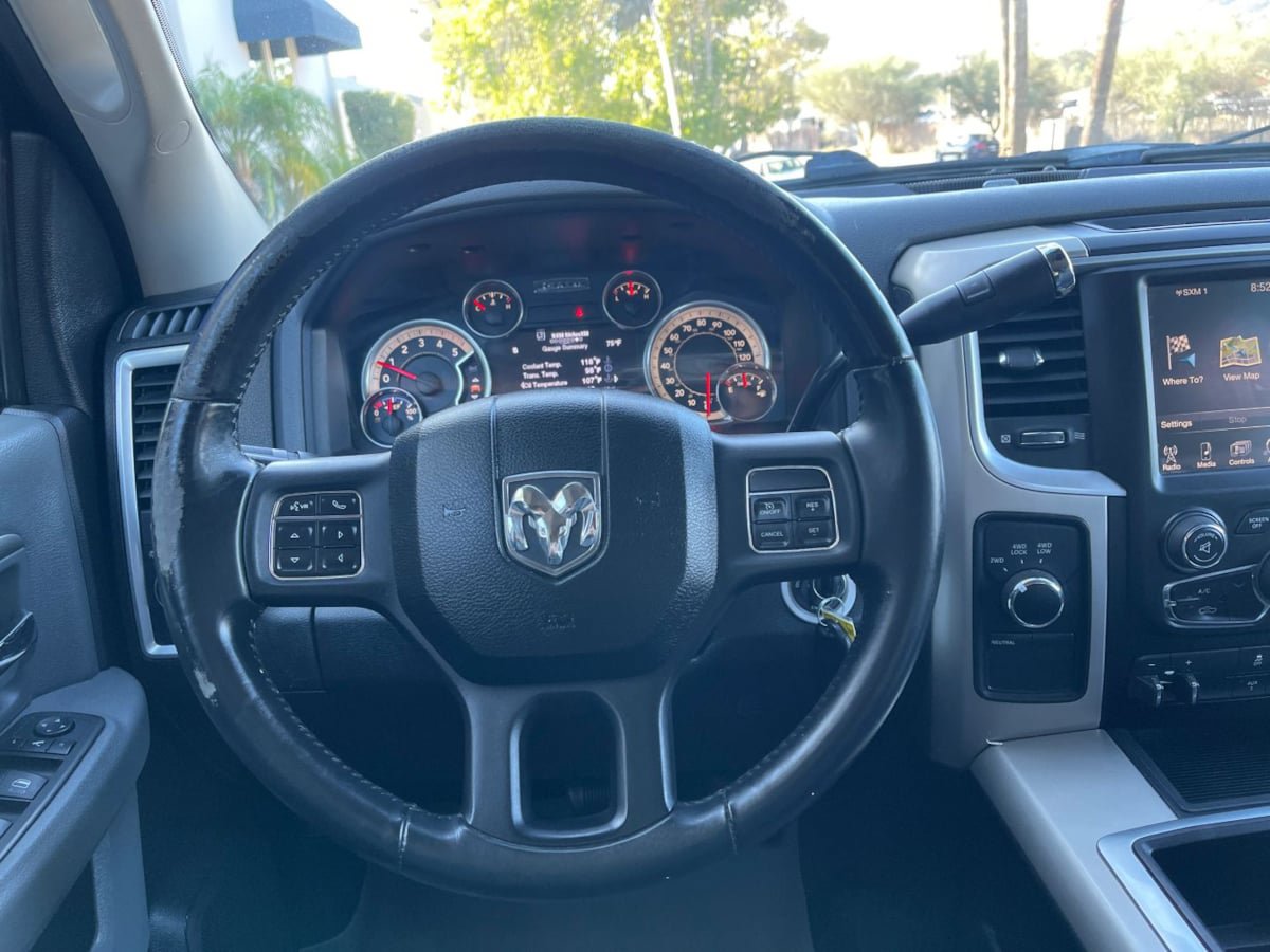 Used 2014 RAM 2500 SLT w/ Luxury Group AWD/4WD image 17