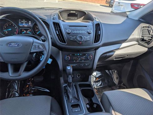 Used 2017 Ford Escape SE FWD image 18